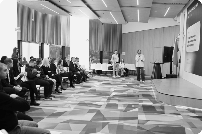 DIRECTORS_CLUB_ABOUT